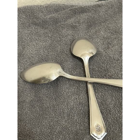 Antique 1914 WM Rogers Silverplate Serving Spoons Vintage Floral Design Silver - Picture 8 of 8